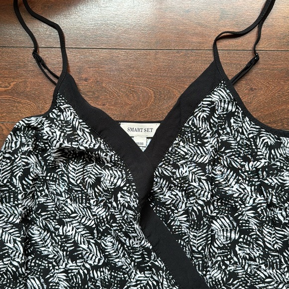 Smart Set Jumpsuit - Picture 2 of 5